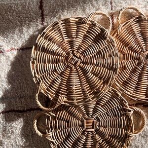 3 BOHO STYLE‎ WOVEN RATTAN/WICKER BASKET TRIVET/TRAY COASTAL GRANDMOTHER